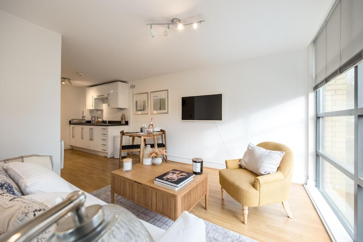 Modern Flat, Oxford City Centre Εξωτερικό φωτογραφία